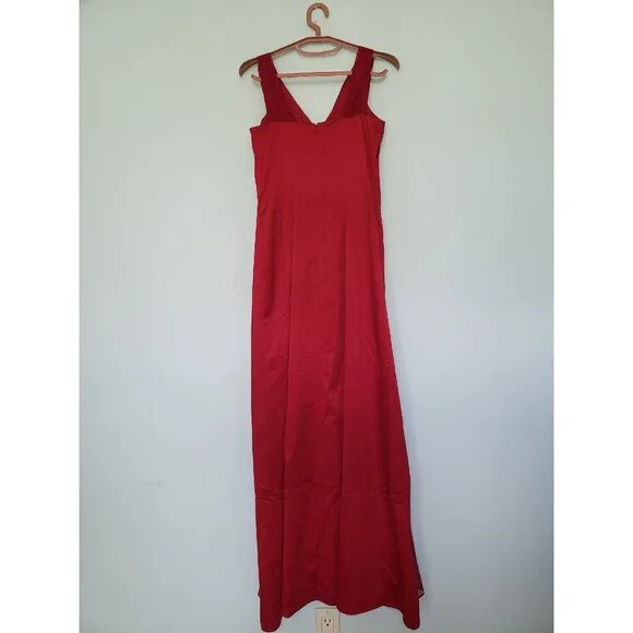Davids Bridal Womens 2 Formal Maxi Dress Red V Neck Prom Bridesmaid D19352 - Picture 2 of 5